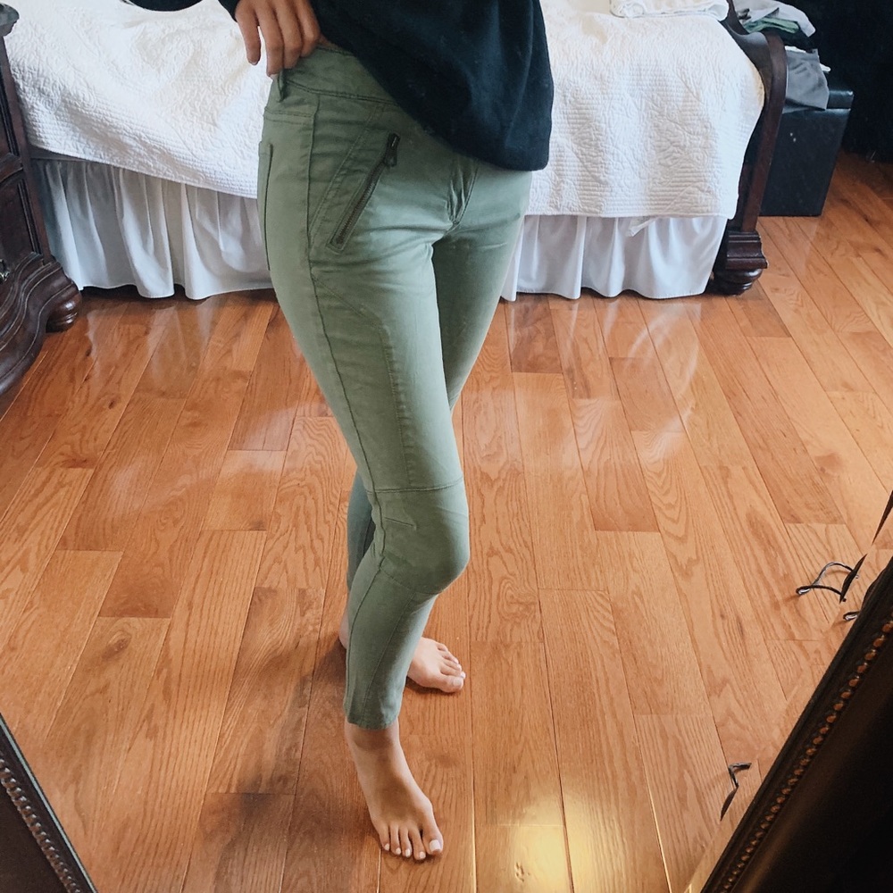 American Eagle Outfitters Army green pants